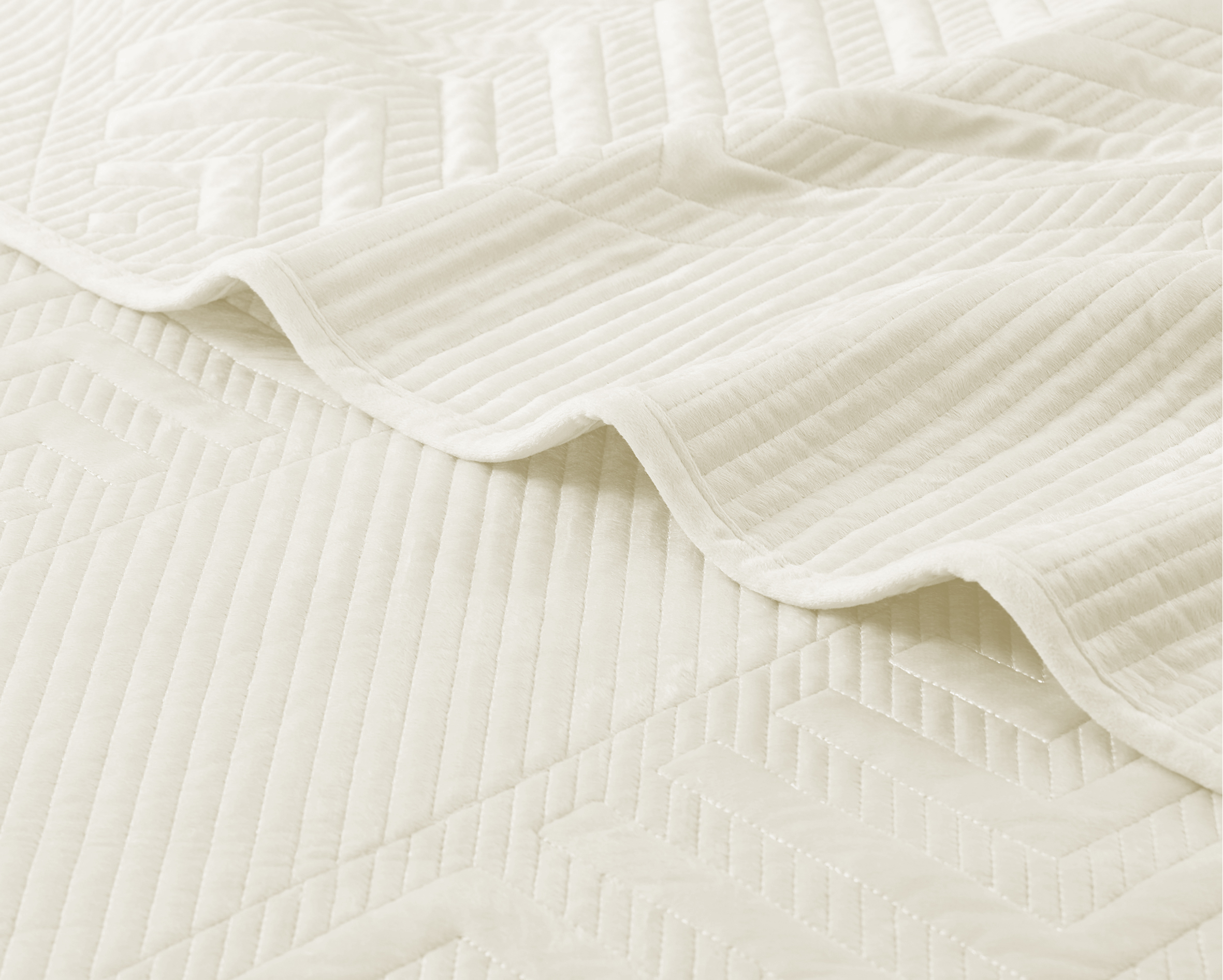 Sobrecama Real Tex Bordada Velvet Unicolor Beige – 8005 - Imagen 5