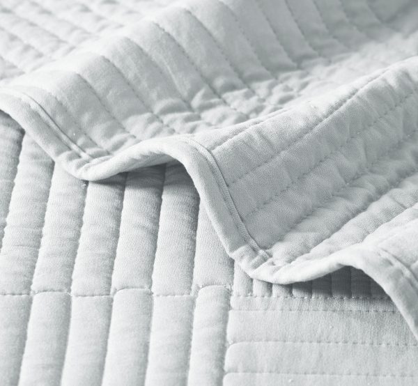 Colcha Real Tex Bordada Unicolor Gris Plata – 8004 - Imagen 4
