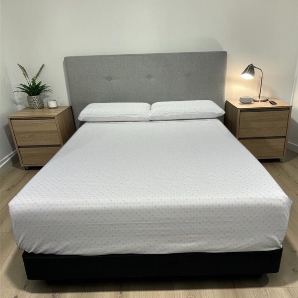 Juego de Sábanas Real Tex 180 Hilos Estampado 50% Algodón - 50% Poliéster, Estrella Cafe Gris